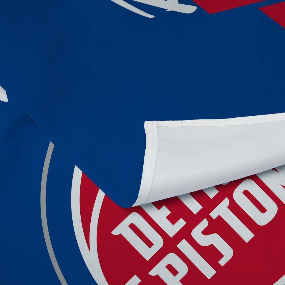 NBA Premium Pistons Printed Wall Hanging