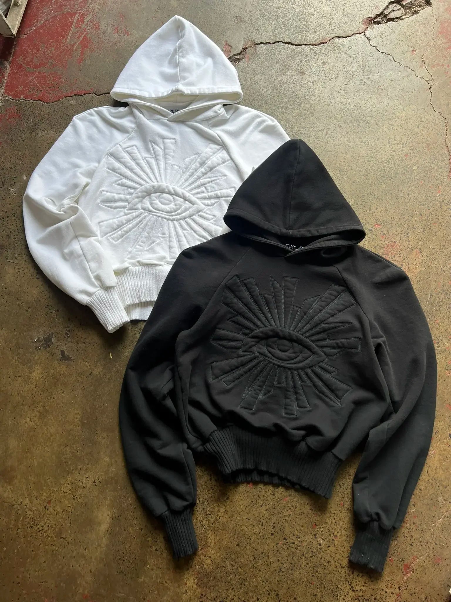 Y2K New Sweater Embroidered Solid Color Hoodie Eye Trend Wear Street Hip-Hop Printed Eye Pattern Hoodie Sweatshirt Tracksuit Men