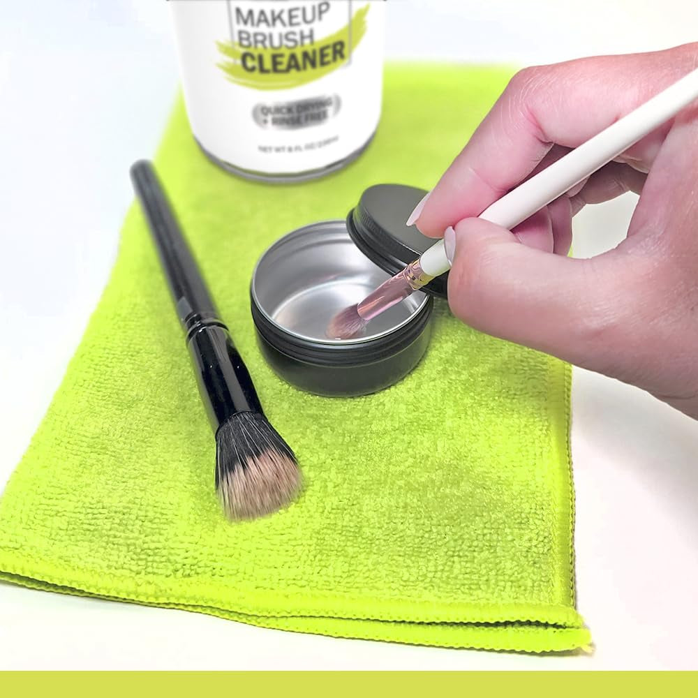 Makeup Brush Cleaner - Makeup Brush Cleaner Solution - Rinse Free - Quick Drying Make up Brush Cleaner - Removes Oily Foundation - Deep Cleaning for Makeup Brushes (8 Oz Bottle)