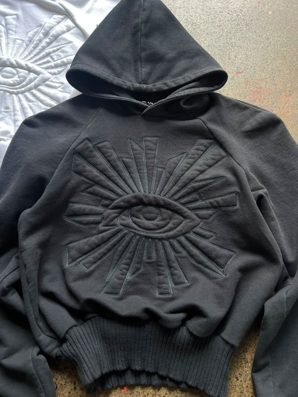 Y2K New Sweater Embroidered Solid Color Hoodie Eye Trend Wear Street Hip-Hop Printed Eye Pattern Hoodie Sweatshirt Tracksuit Men