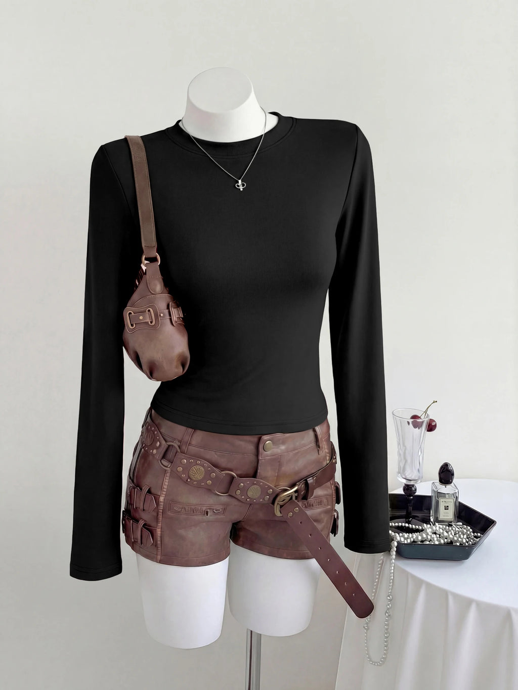 Y2K Cropped Long Sleeve T-Shirt for Women, Crew Neck Slim Fit Crop Top, Figure-Flattering Versatile Undershirt